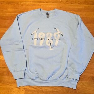 Light Blue 1989 Taylor’s Version Sweatshirt ~ Size Medium